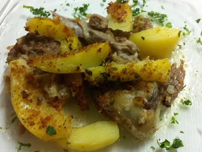 Agnello al forno con patate
