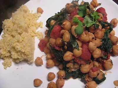Curry de pois chiches aux épinards