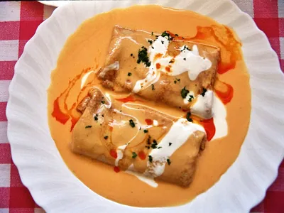 Hortobágyi palacsinta (crêpes au ragoût)