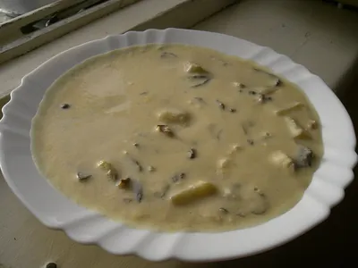 Kulajda (soupe aux champignons et œufs)