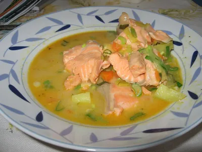 Lohikeitto (soupe au saumon)