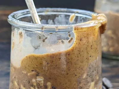 Overnight oats protéinés chocolat-banane