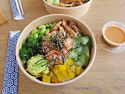 Poke bowl au saumon