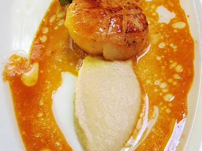 Saint-Jacques poêlées, purée de panais