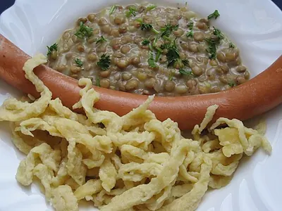 Saucisses aux lentilles
