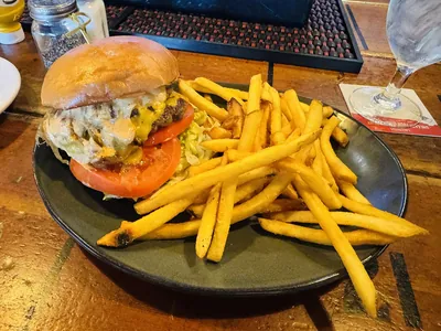Smash Burger classique bœuf et cheddar