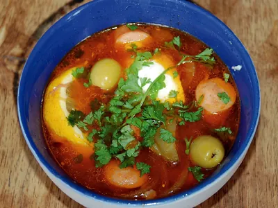Solyanka (soupe des chasseurs)