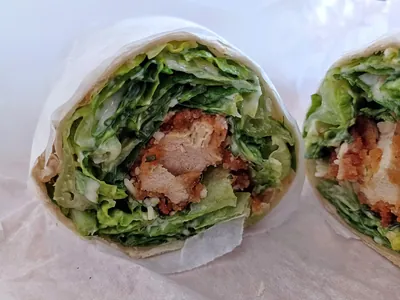 Wrap crispy au poulet pané et yaourt ciboulette